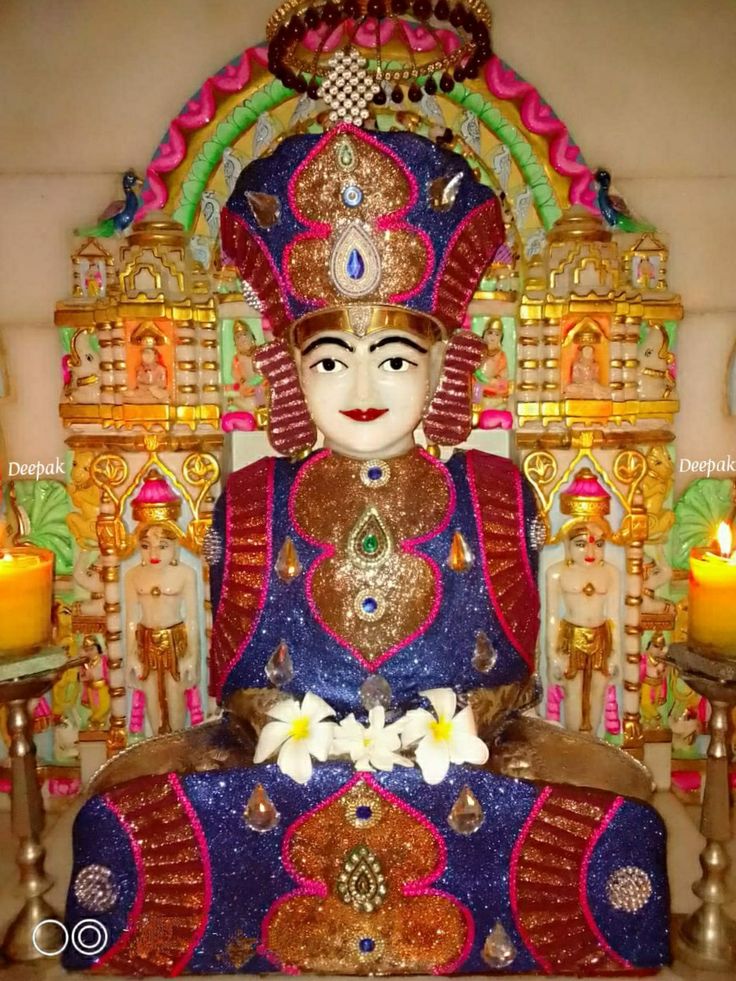 Vimalanatha Bhagwan in the Siddha pose